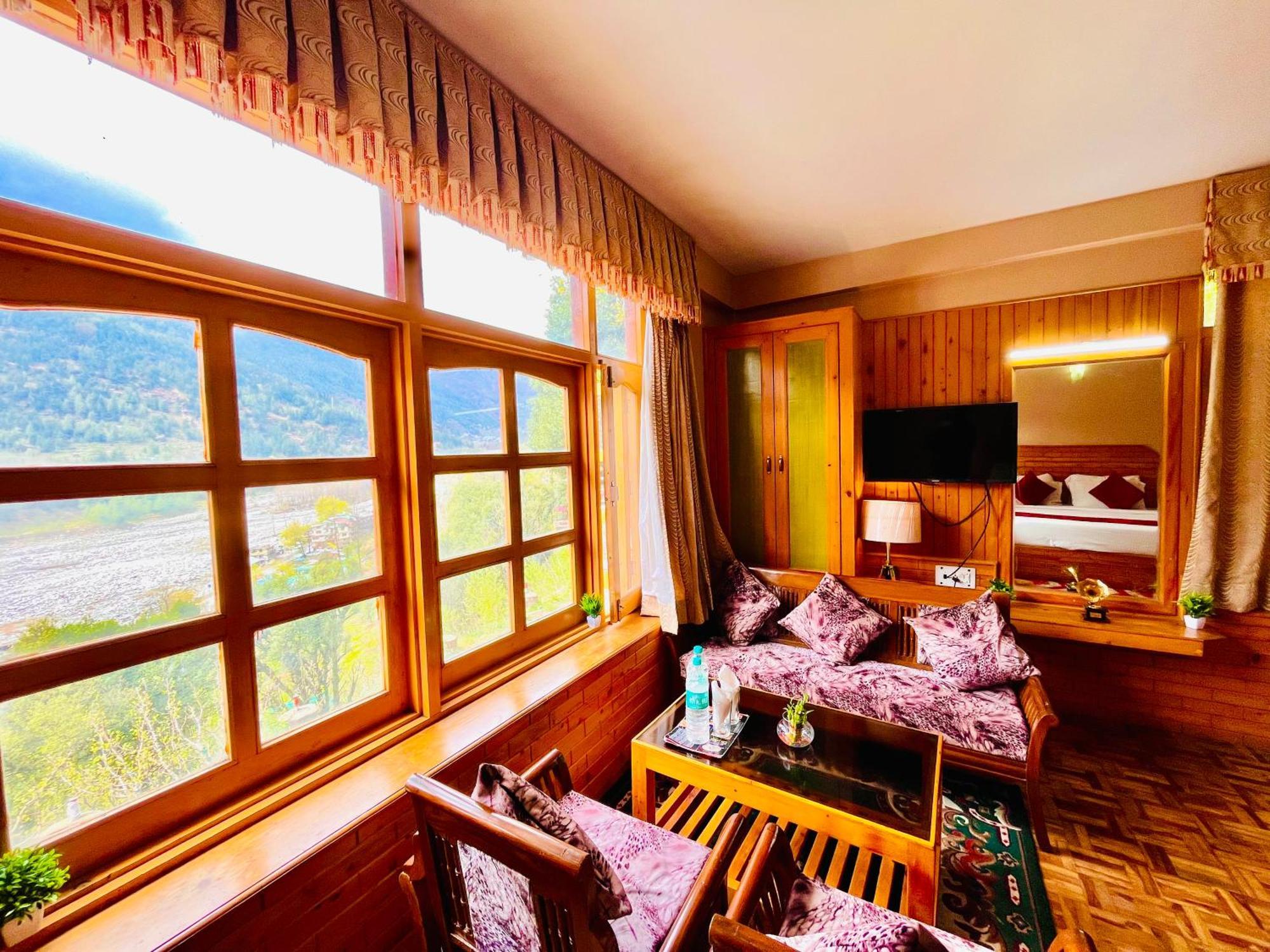 Hotel Hollywood Manali - Scenic River & Mountain View With Premium Rooms Dış mekan fotoğraf
