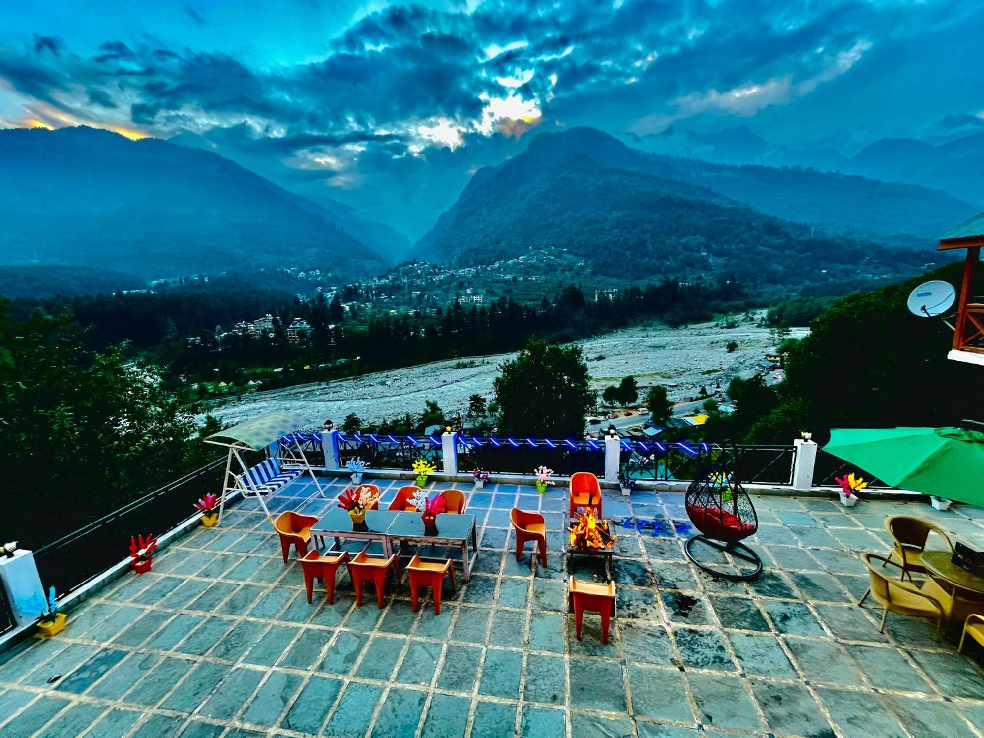 Hotel Hollywood Manali - Scenic River & Mountain View With Premium Rooms Dış mekan fotoğraf