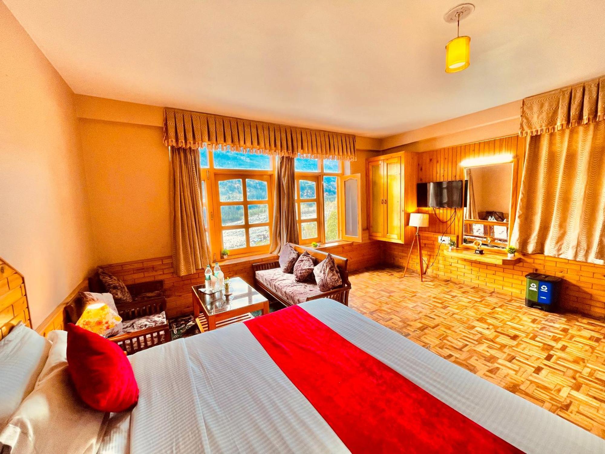Hotel Hollywood Manali - Scenic River & Mountain View With Premium Rooms Dış mekan fotoğraf