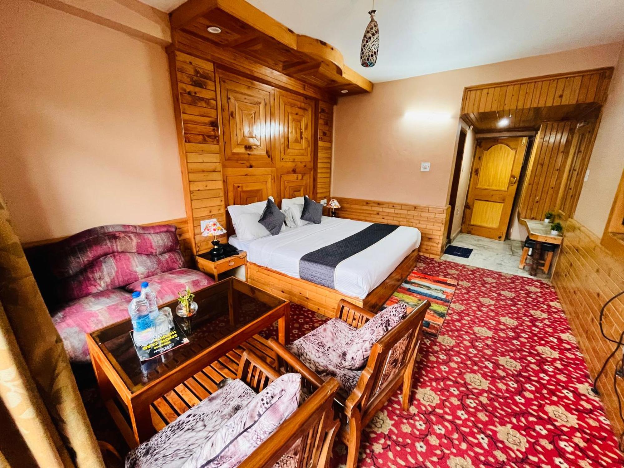Hotel Hollywood Manali - Scenic River & Mountain View With Premium Rooms Dış mekan fotoğraf