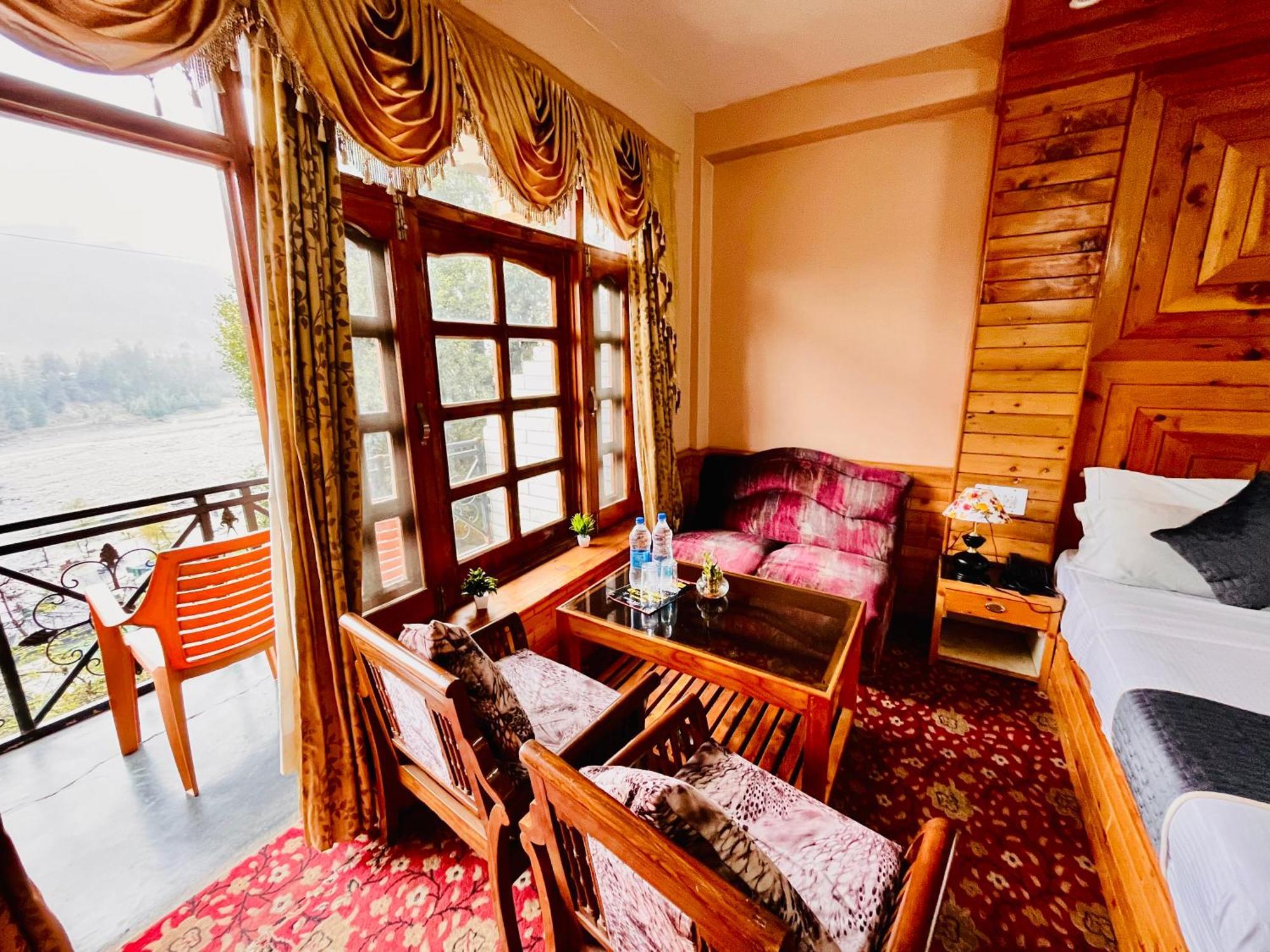 Hotel Hollywood Manali - Scenic River & Mountain View With Premium Rooms Dış mekan fotoğraf