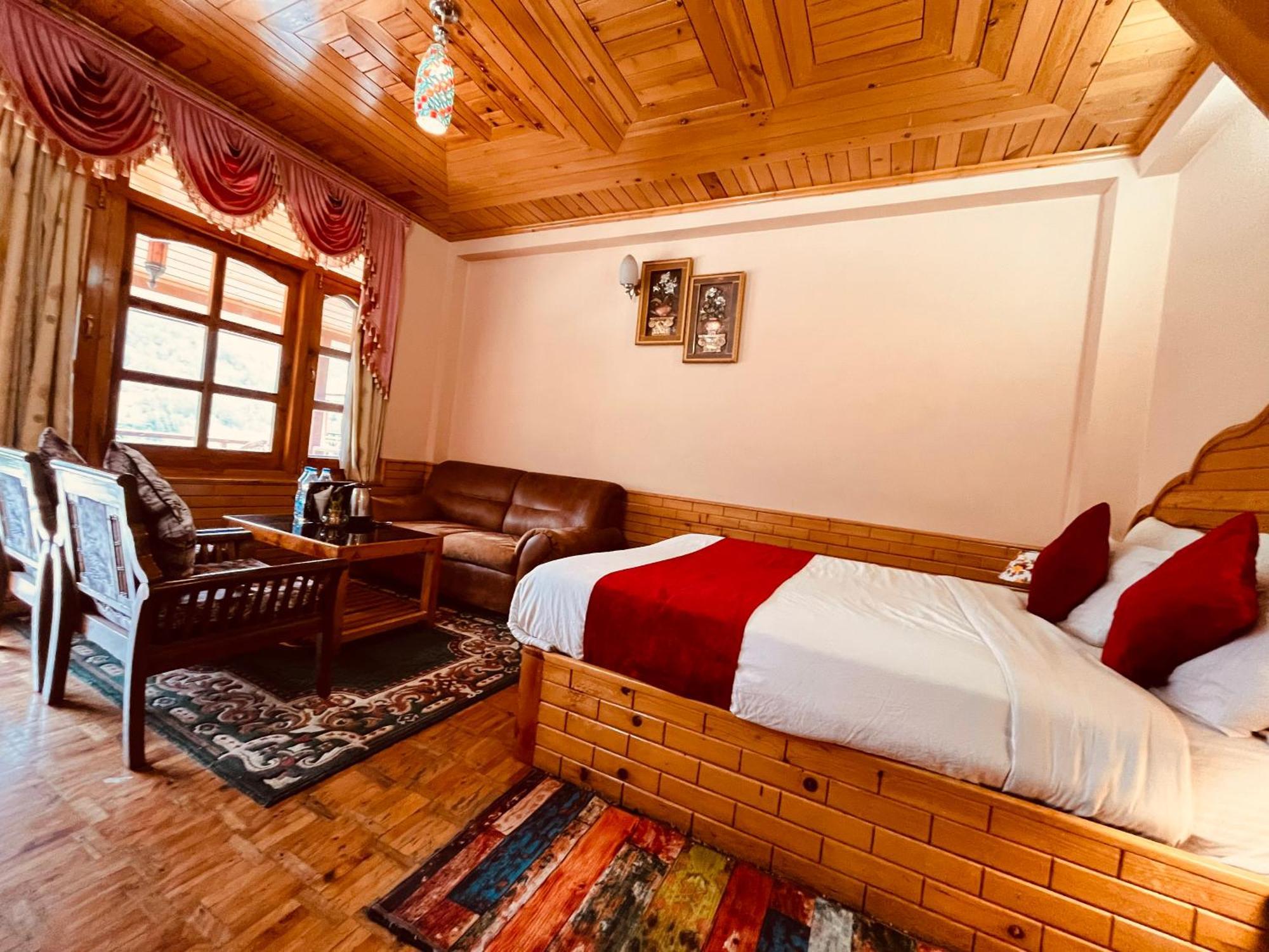 Hotel Hollywood Manali - Scenic River & Mountain View With Premium Rooms Dış mekan fotoğraf